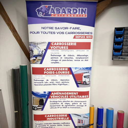 Roll-up de présentation des services de la Carrosserie Labardin en Lot-et-Garonne